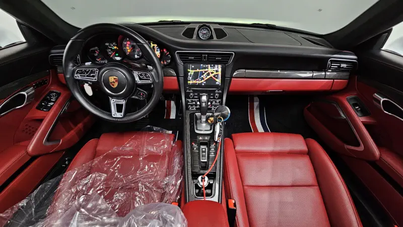 Porsche 911