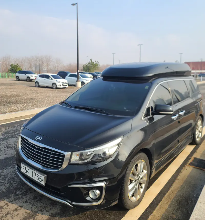 Kia Carnival