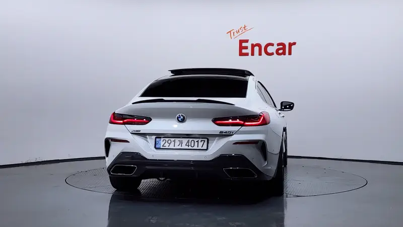 BMW 8-Series