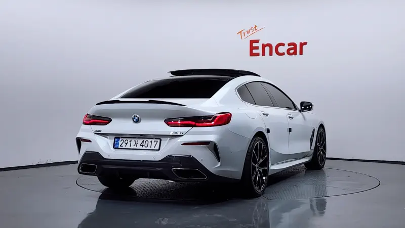 BMW 8-Series