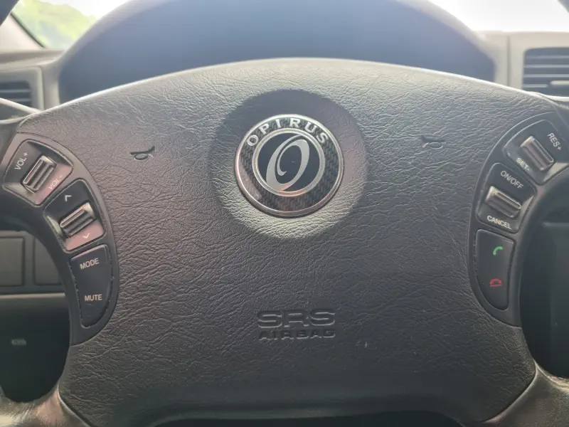 Kia OPIRUS