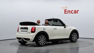 MINI Cabrio