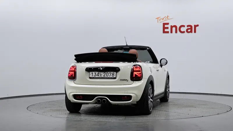 MINI Cabrio