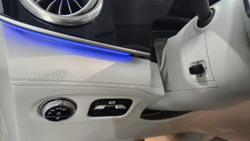 Mercedes-Benz EQS SUV