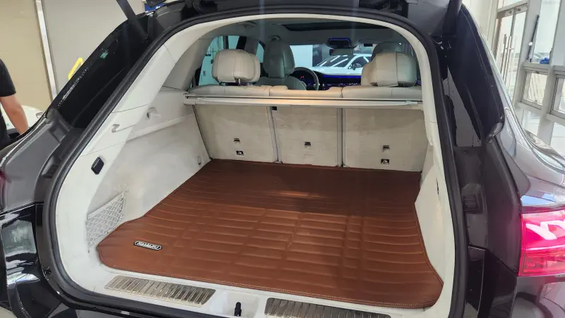 Mercedes-Benz EQS SUV