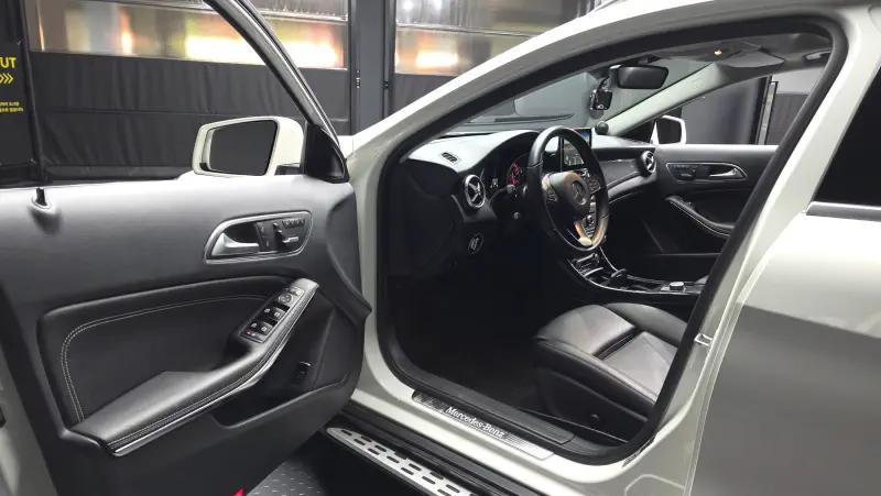 Mercedes-Benz GLA-Class