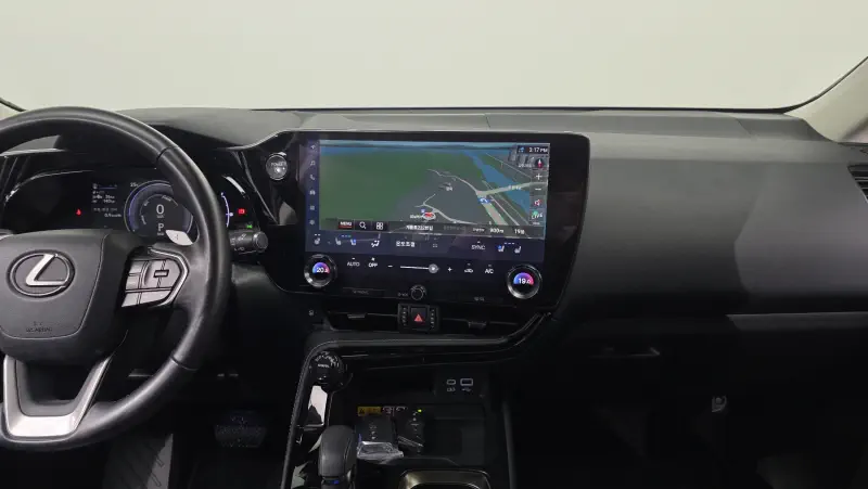 Lexus NX450h+