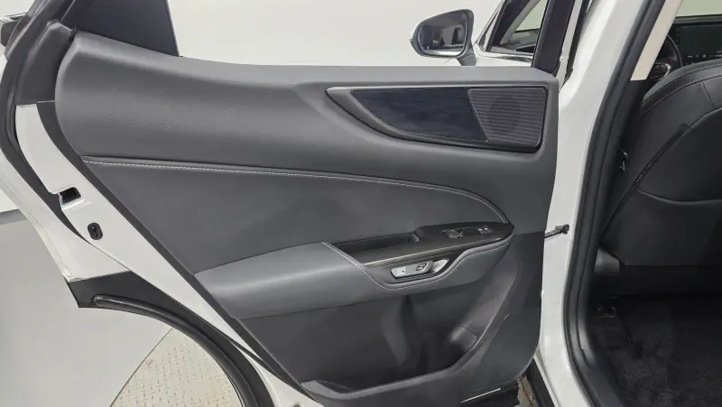 Lexus NX450h+