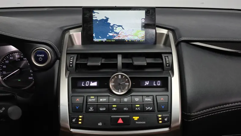 Lexus NX300h