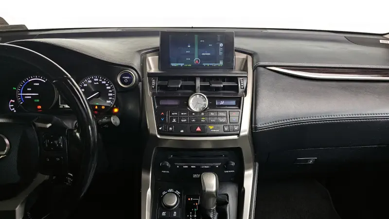 Lexus NX300h