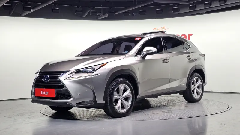 Lexus NX300h