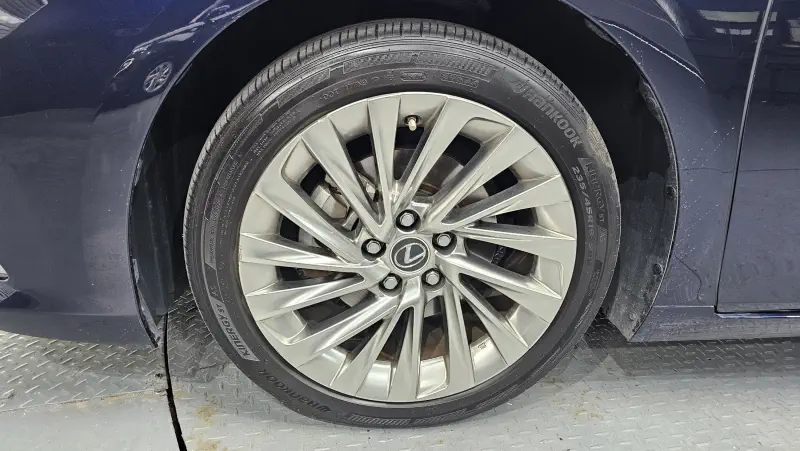 Lexus ES300h