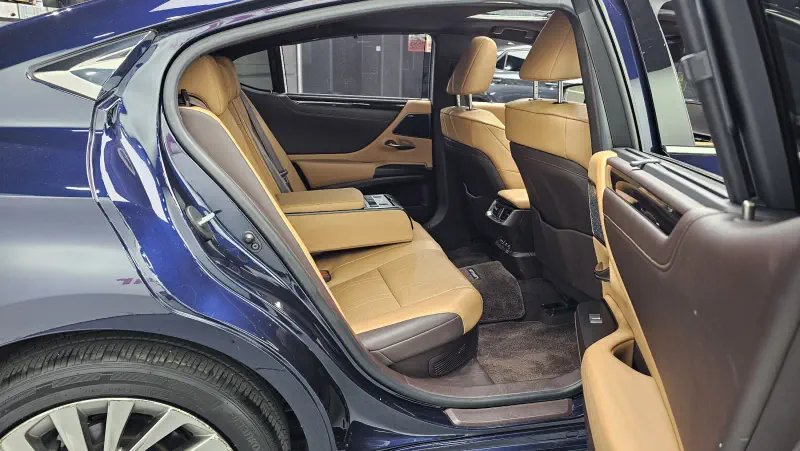 Lexus ES300h