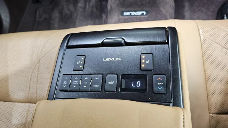 Lexus ES300h
