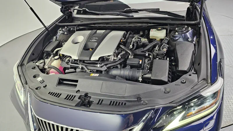 Lexus ES300h