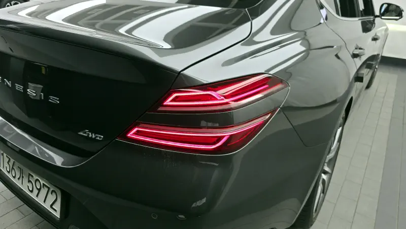 Genesis G70