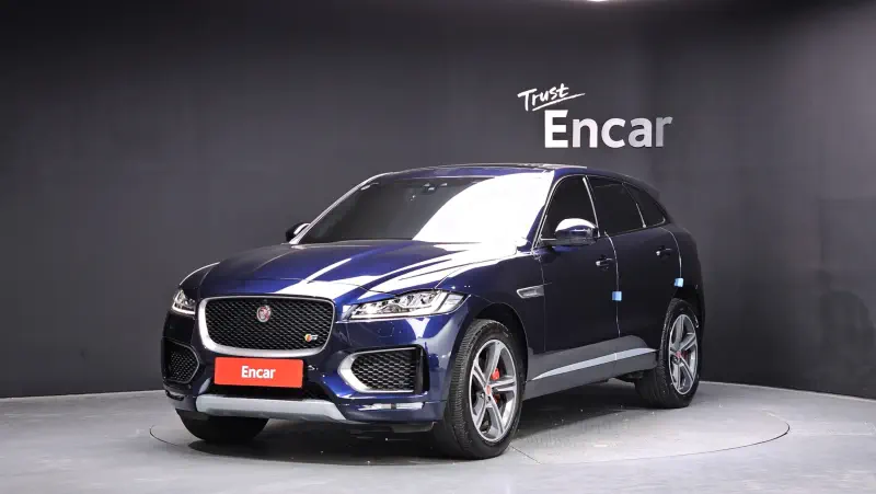 Jaguar F-Pace