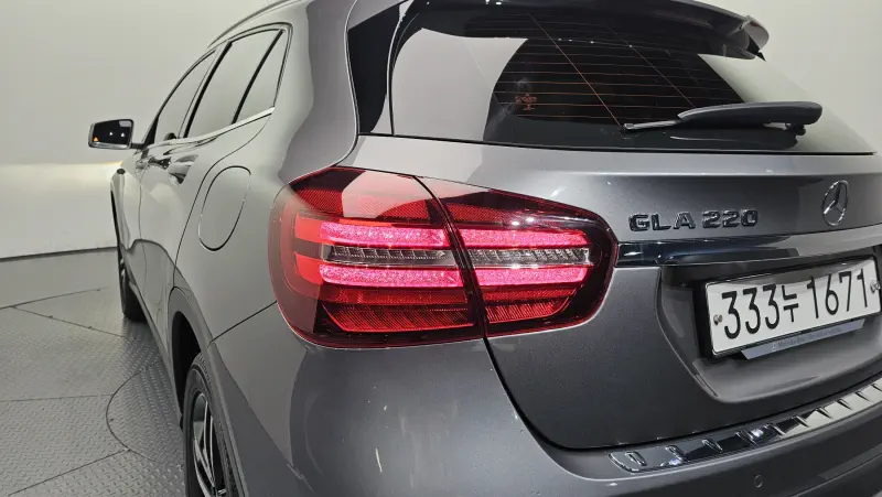 Mercedes-Benz GLA-Class