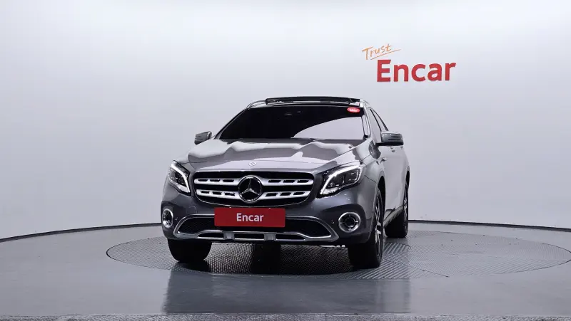 Mercedes-Benz GLA-Class