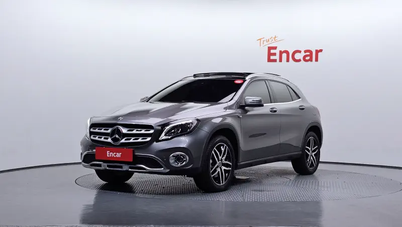 Mercedes-Benz GLA-Class