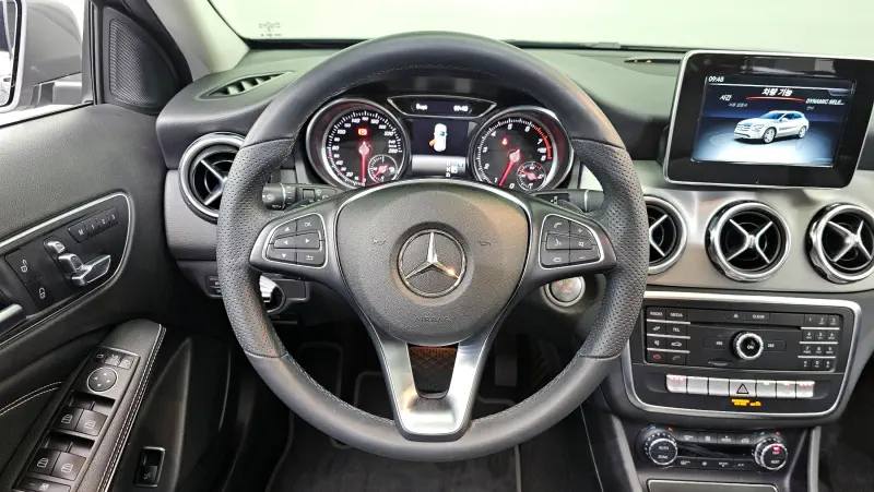 Mercedes-Benz GLA-Class