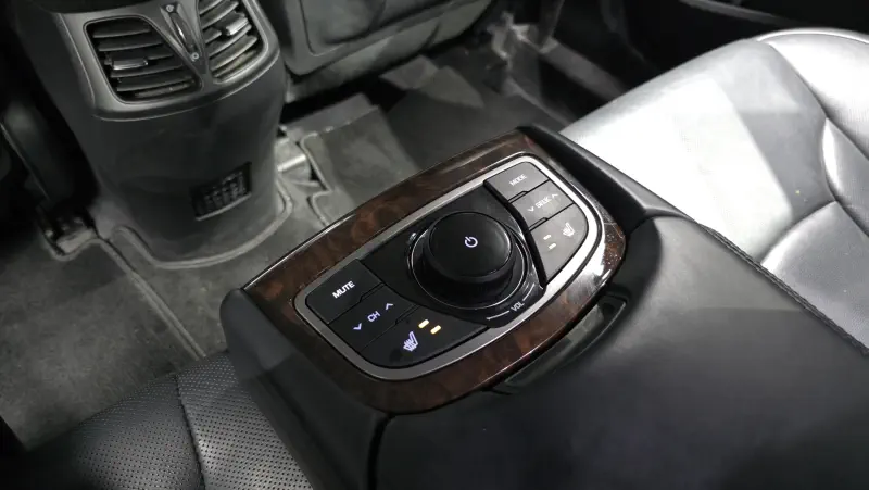 Hyundai Aslan