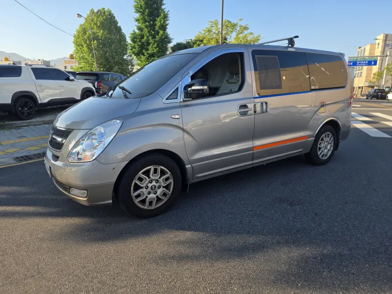 Hyundai Grand Starex