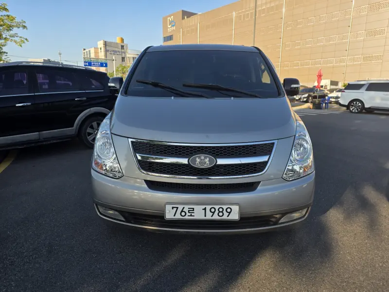 Hyundai Grand Starex