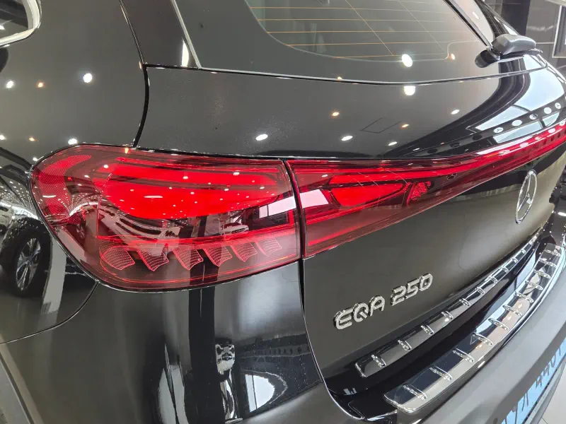Mercedes-Benz EQA