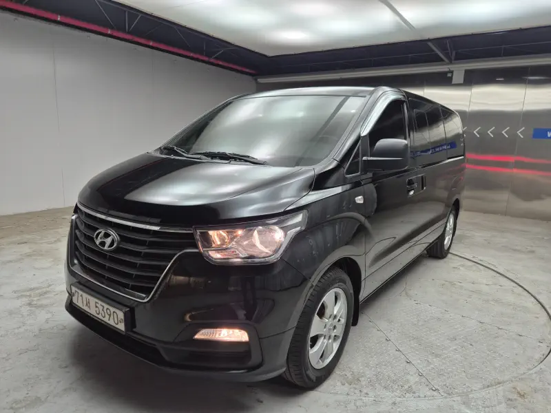 Hyundai Grand Starex