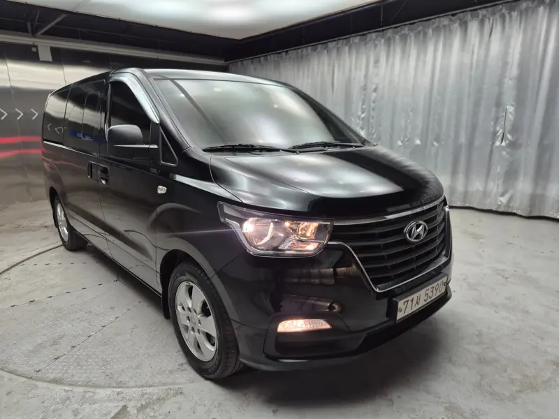 Hyundai Grand Starex