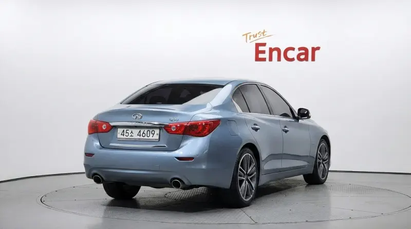 Infiniti Q50