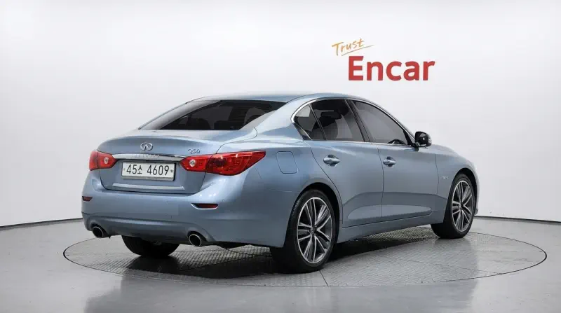 Infiniti Q50