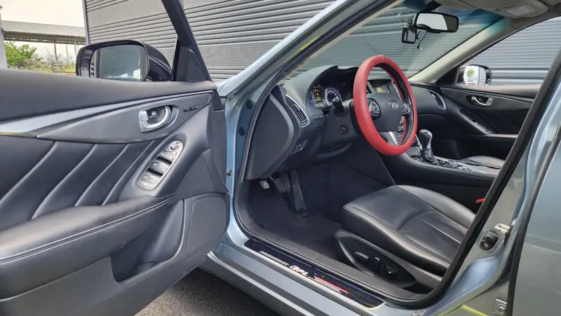 Infiniti Q50