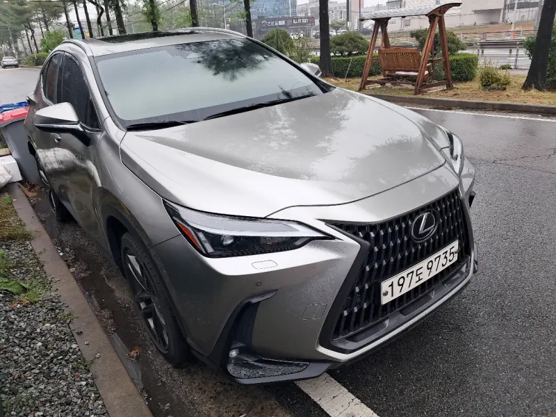 Lexus NX350h