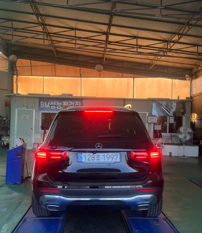 Mercedes-Benz GLB-Class