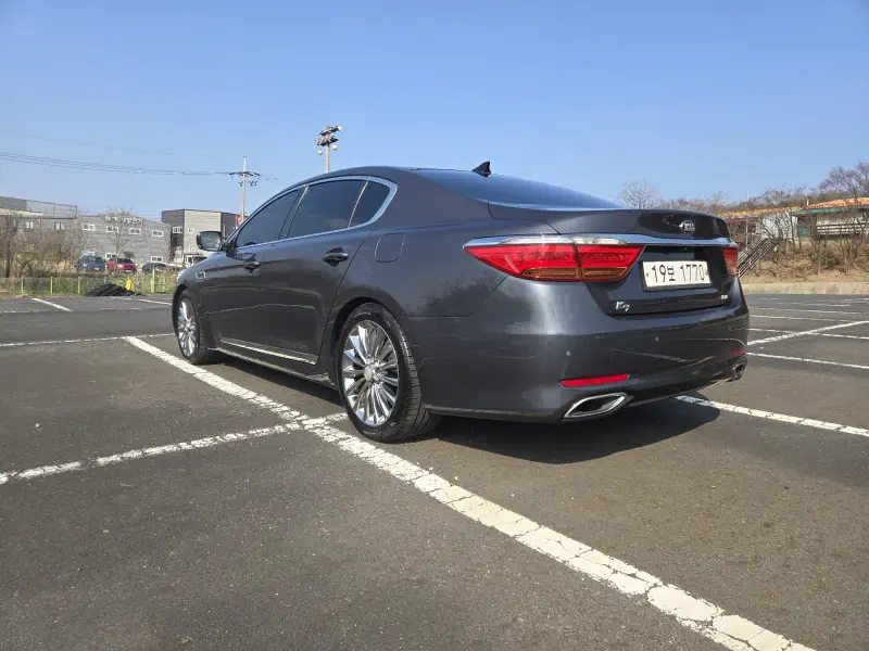 Kia K9