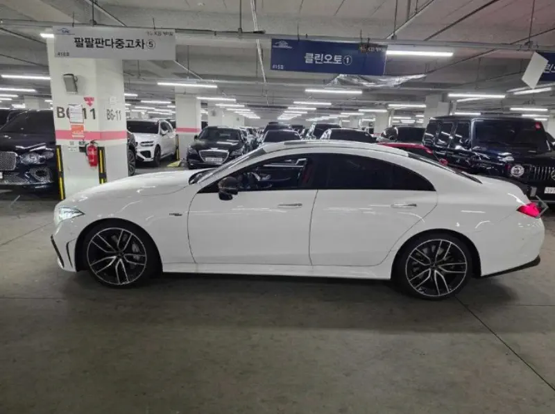 Mercedes-Benz CLS-Class