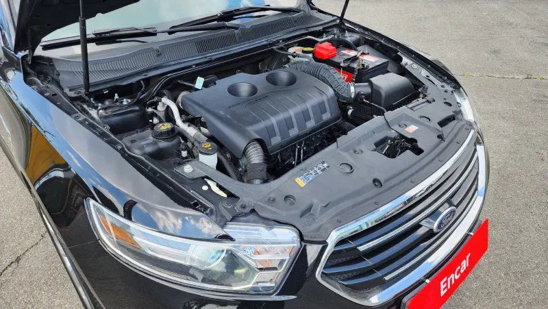 Ford Taurus