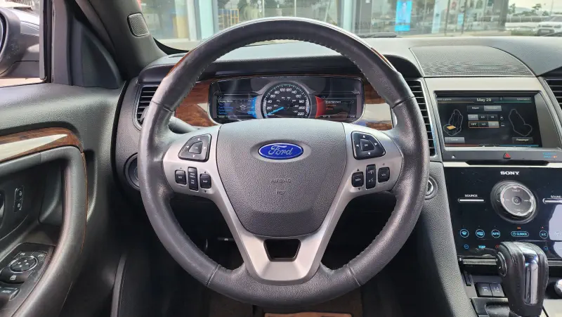 Ford Taurus