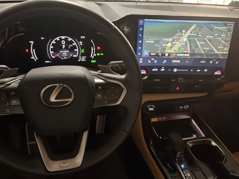 Lexus NX450h+
