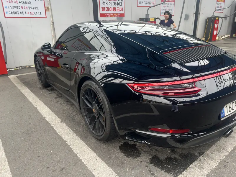 Porsche 911