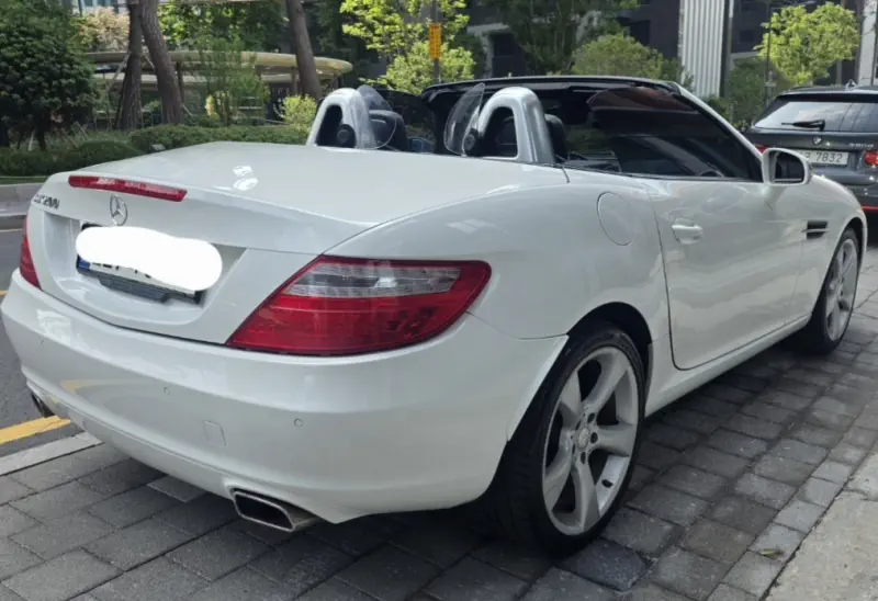 Mercedes-Benz SLK-Class