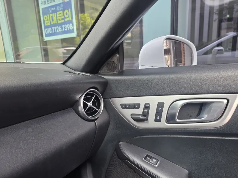 Mercedes-Benz SLK-Class