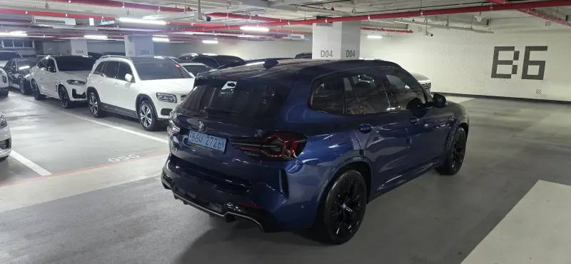 BMW iX3