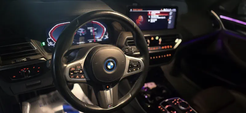BMW iX3