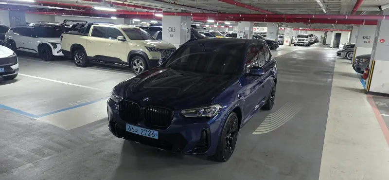 BMW iX3