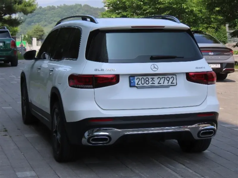 Mercedes-Benz GLB-Class