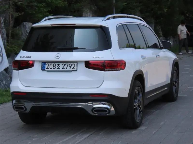 Mercedes-Benz GLB-Class