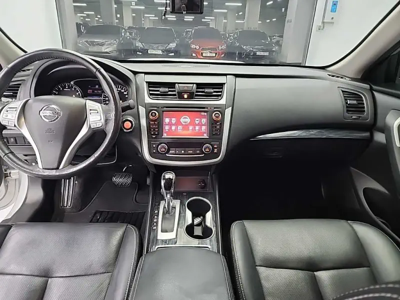 Nissan Altima